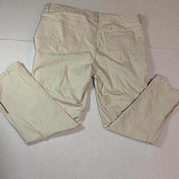 Ana Modern Fit Skinny Leg Distressed Beige Jeans 16 - Picture 7 of 11